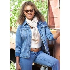 EQL Women's In Motion Jean Jacket - Light Wash -Equestrian Equipment 580172 800 800