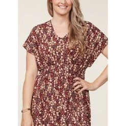 EQL Women's Inspired V-Neck Dress - Sangria Hoofprint Meadow 9 EQL Women's Inspired V-Neck Dress - Sangria Hoofprint Meadow -Equestrian Equipment 645023 800 800