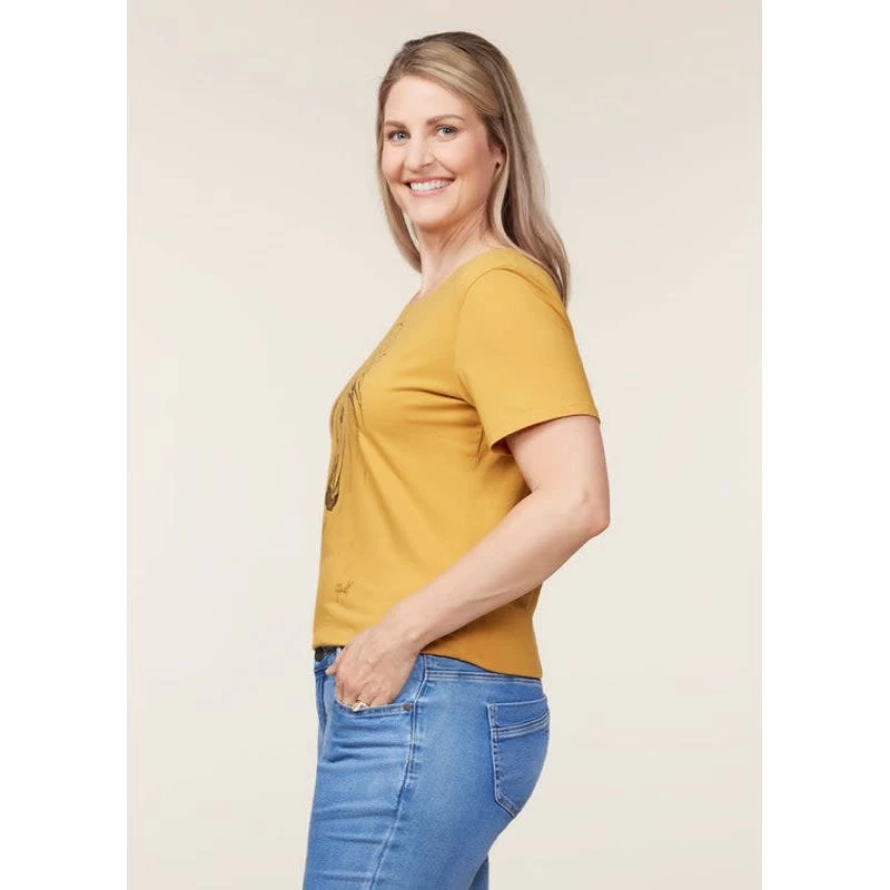 EQL Women's Graceful Horse T-Shirt - Dijon 5 EQL Women's Graceful Horse T-Shirt - Dijon - Image 3