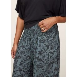 EQL Women's Soft Sweep Wide Leg Print Pant - Bluegrass Countryside 12 EQL Women's Soft Sweep Wide Leg Print Pant - Bluegrass Countryside -Equestrian Equipment 645403 800 800