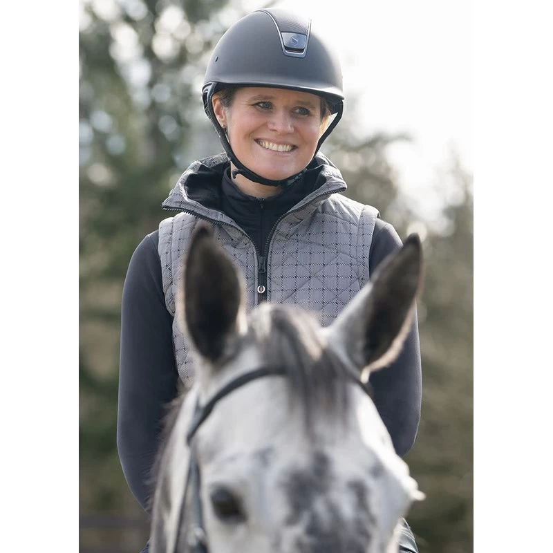 Kerrits Women's Full Motion Quilted Vest - Peppercorn Herringbone Plaid 6 Kerrits Women's Full Motion Quilted Vest - Peppercorn Herringbone Plaid - Image 4